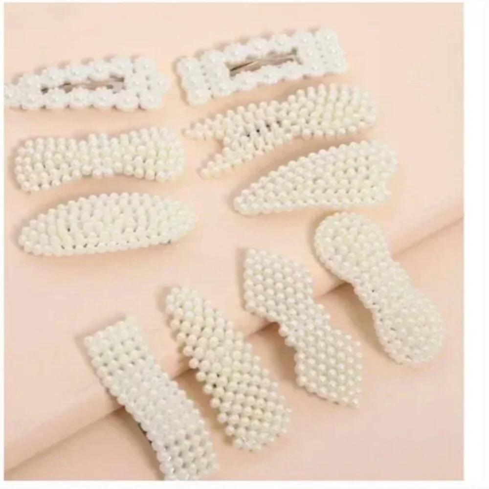 ⭐️❤️ FREE Pearl Hair Shaped Boho Modern Hipster Hippie Peasant Farm Hair Clips